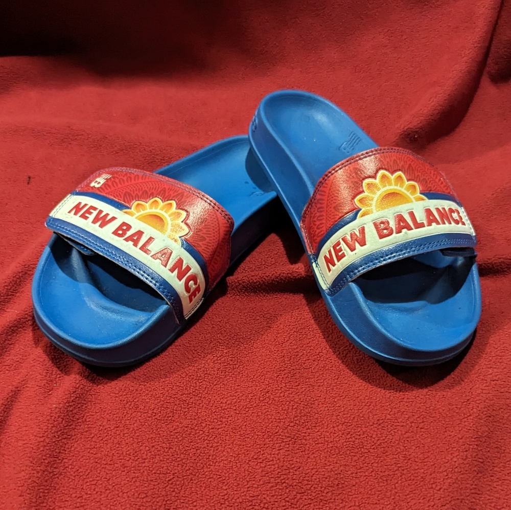 Kids New Balance x David's Sunflower Seeds Slides Sandals GUC Size 3 Youth